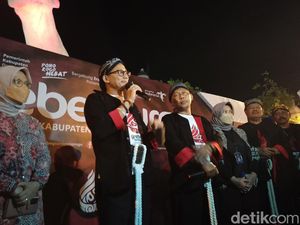 Takjubnya Sandiaga Lihat Penampilan Pelaku Seni di Grebeg Suro Ponorogo