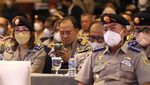 Foto Seragam Baru PNS ATR yang Mirip Tentara, Pakai Baret dan Tongkat Komando
