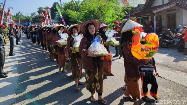 tradisi metik pari di ponorogo