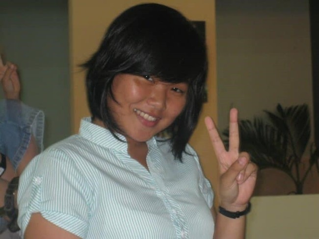 Dulunya bertubuh gendut, penyanyi asal Vietnam ini mengaku sempat mendapatkan banyak ejekan dari orang-orang sekitarnya. Tak hanya itu saja, wanita bernama Truong Thao Nhi itu bahkan sampai ditinggal kekasih karena penampilannya tersebut. Foto: Facebook/Truong Thao Nhi