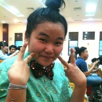 Dilansir daari eva.vn, Nhi menyebut jika masa lalunya itu penuh dengan trauma psikologis karena penampilannya yang gemuk dan dianggap jelek. Bahkan Nhi sempat ditolak menjadi penyanyi karena tubuh gemuknya. Foto: Facebook/Truong Thao Nhi