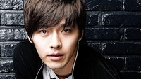 Foto ini diambil tahun 2008. Gimana menurut kamu penampilan Hyun Bin kala itu? (Foto: Multi-Bits via Getty Images/Ten Asia Premium)