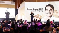 Sekitar 60 orang yang ikut acara dinner bersama CT ini merupakan yang terpilih dari 13.800 orang yang mendaftar acara Tanda Syukur 60 Tahun Si Anak Singkong.
