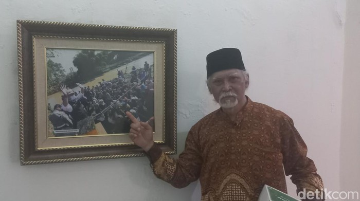 Ahmad Safei.