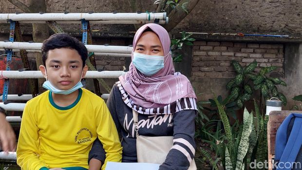 Aktivitas siswa di SDN 206 Putraco Indah.