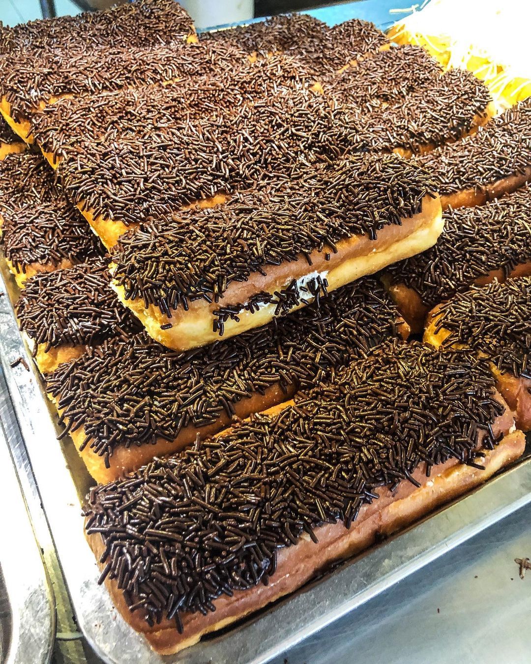 Bakery legendaris yang bertahan puluhan tahun di Jakarta.