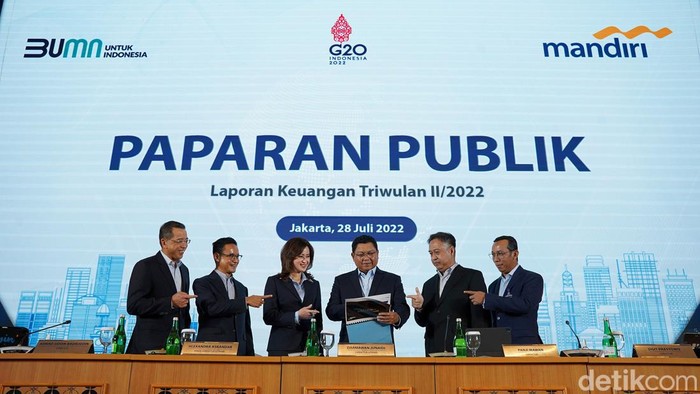 Bank Mandiri Cetak Laba Rp 20 Triliun PT Bank Mandiri (Persero) Tbk mencatat laba bersih Rp 20,2 triliun pada semester I-2022. Laba tersebut naik 61,7% dibandingkan periode yang sama tahun lalu (year on year/yoy).