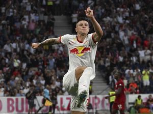 Aksi Benjamin Sesko, Incaran MU yang Beri Liverpool Kekalahan Pramusim