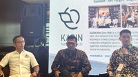 Hadir sebagai pembicara (kiri-kanan) M. Yusrizki - Ketua Net Zero Hub Kadin Indonesia, Karyanto Wibowo - Direktur Sustainable Development Danone Indonesia dan Rheza Adhuhusada - Founder dan CEO Suryanesia.