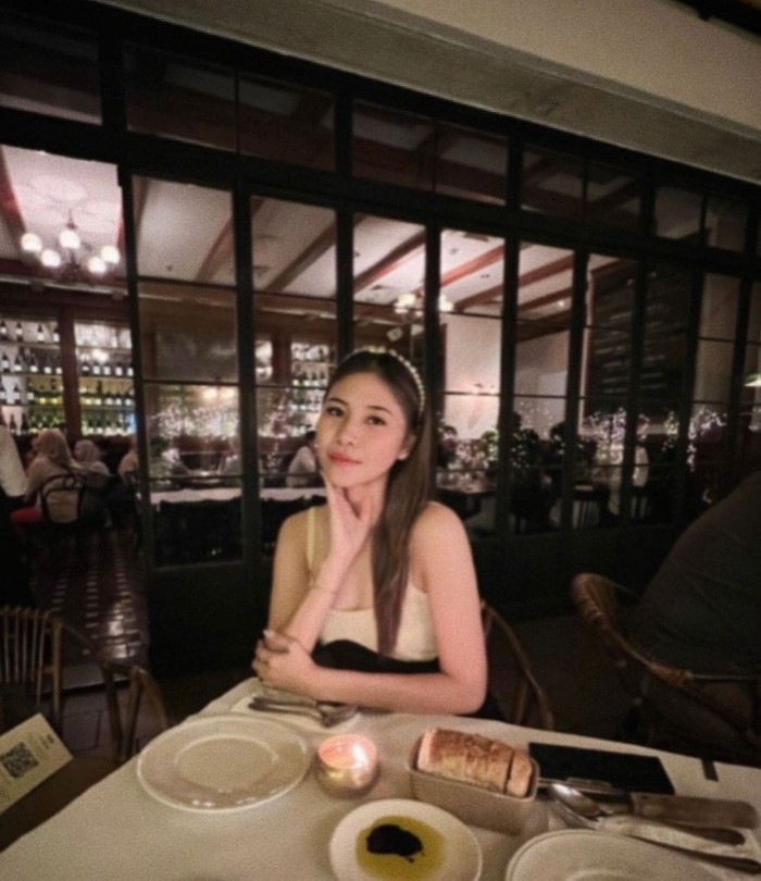Claudia Senduk Claudia Senduk