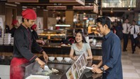 Lapar? Ada Food Junction yang buka dari 07.00-16.00 dengan beragam pilihan, mulai dari kuliner Indonesia, Jepang, Korea, Italia, Barat, dan Thailand. Foto: UPH