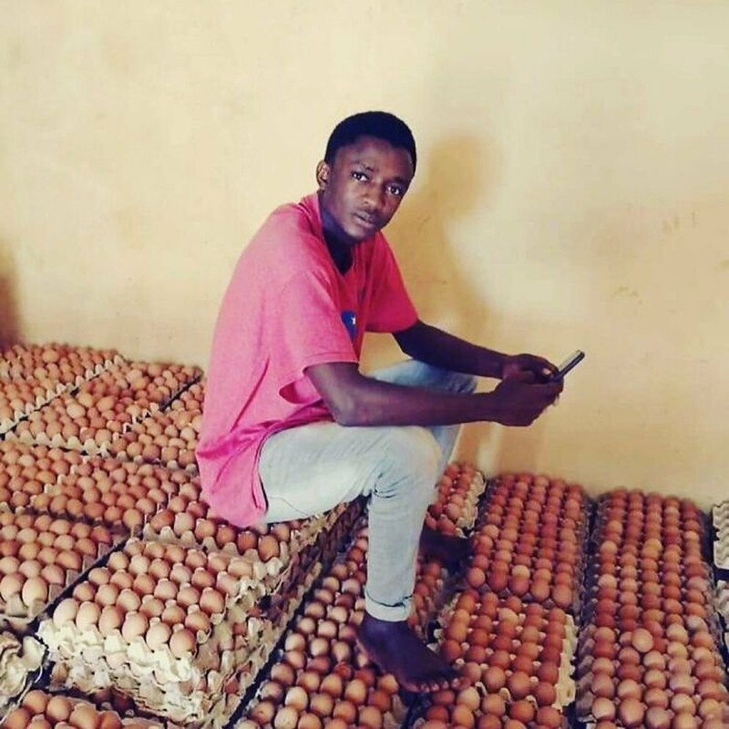 Foto Aksi Nyeleneh