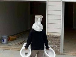 Aksi Nyeleneh yang Terekam Kamera,  Bikin Geleng-geleng dan Ngakak