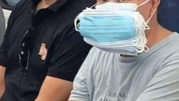 Masker ekstra. Foto: Instagram/Meta Visions