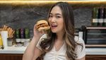 Rebecca Suwignyo Jago Masak dan Hobi Makan di Restoran Keren