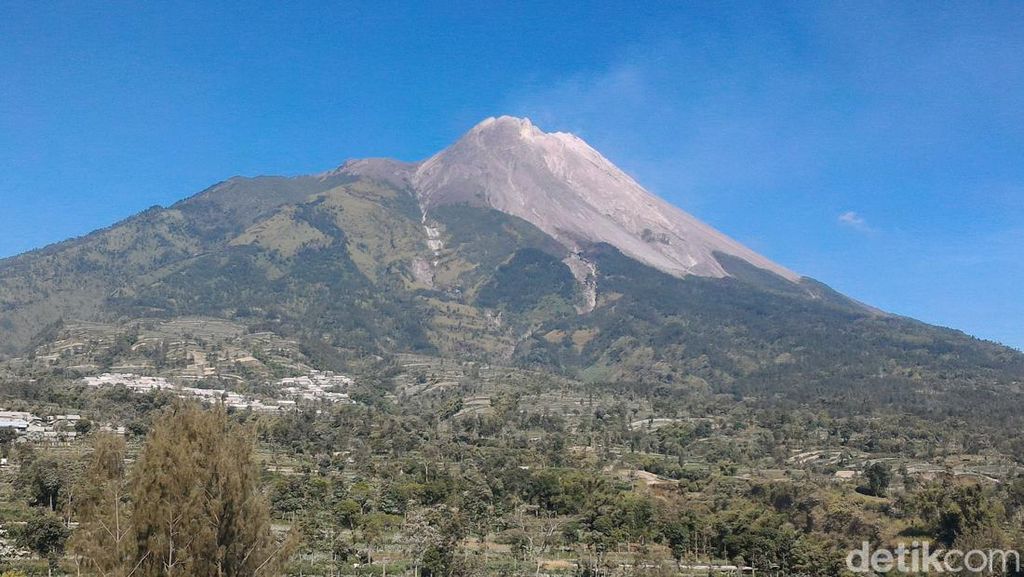 Gunung Merapi 2 Kali Keluarkan Awan Panas Hari Ini, Jarak Luncur 1 Km