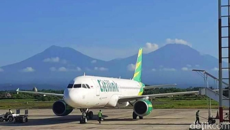 Ilustrasi pesawat parkir di Bandara Banyuwangi Ilustrasi pesawat parkir di Bandara Banyuwangi