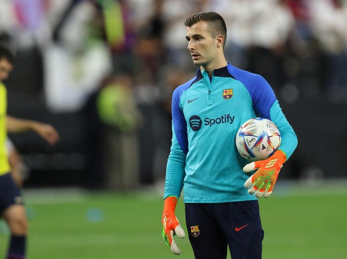 LAS VEGAS, NV - JULY 23: Inaki Pena Sotorres of FC Barcelona during the preseason friendly match between Real Madrid and Barcelona at Allegiant Stadium on July 23, 2022 in Las Vegas, Nevada. (Photo by James Williamson - AMA/Getty Images)