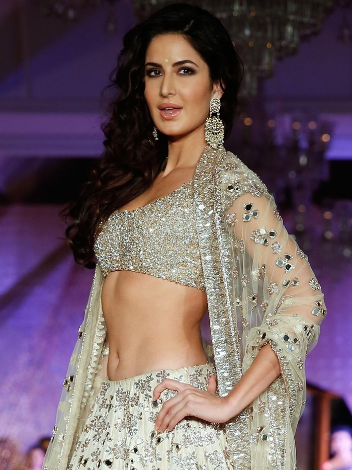 MUMBAI, INDIA - JANUARY 14:  Katrina Kaif walks the runway at Regal Threads Fashion Show By Manish Malhotra at Trident Hotel on January 14, 2016 in Mumbai, India.  (Photo by Chirag Wakaskar/Getty Images)
