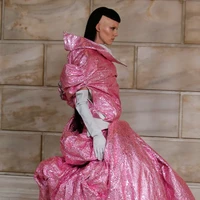 Inilah koleksi busana Marc Jacobs Fall/Winter 2022 yng ditampilkan dalam fashion show di New York Public Library. Foto: Dok. Marc Jacob.