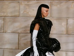 10 Koleksi Marc Jacobs Fall 2022, Dominasi Busana Oversized