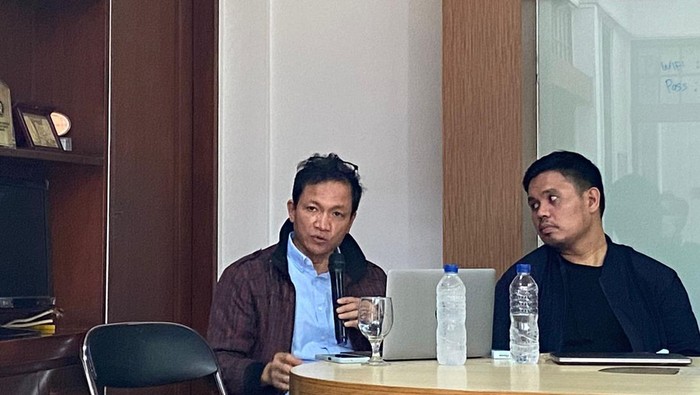 Konferensi pers Direktur Eksekutif Amnesty International Indonesia Usman Hamid (Karin-detikcom)