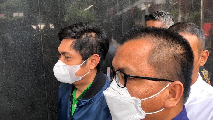 Mardani Maming serahkan diri ke KPK (Muhammad Hanafi Aryan/detikcom)