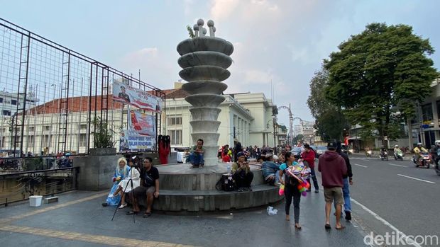 Monumen Dasasila Bandung.