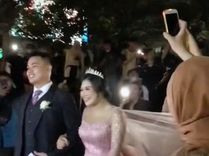 Viral Pengantin Catwalk dan Foto di Citayam Fashion Week Sebelum Dibubarkan