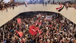 Keriuhan Demonstran Saat Kuasai Gedung Parlemen Irak, Ini Fotonya