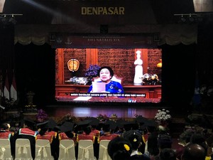 Megawati Terima Penghargaan Tertinggi dari ISI Denpasar