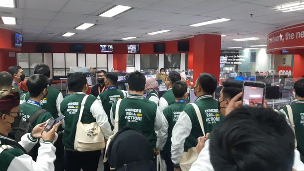 Puluhan Orang Terpilih Dinner Bareng Chairul Tanjung Berkeliling Transmedia (Danu Damarjati/detikcom)
