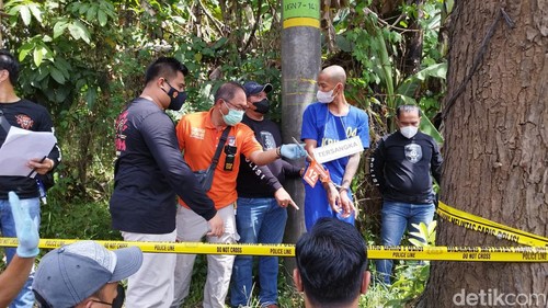 Rekonstruksi kasus pembunuhan-mutilasi di Ungaran, Kamis (28/7/2022).