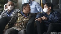 Mardani Maming ditetapkan sebagai tersangka kasus dugaan korupsi terkait pemberian izin usaha pertambangan di Tanah Bumbu saat menjabat bupati. Mardani disangkakan melanggar pasal 12 huruf a atau Pasal 12 huruf b atau Pasal 11 UU Pemberantasan Korupsi juncto Pasal 55 ayat 1 ke-1 KUHP.