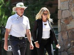 Ngumpul Bareng, Ini Gaya Istri Orang Terkaya dan Terkuat