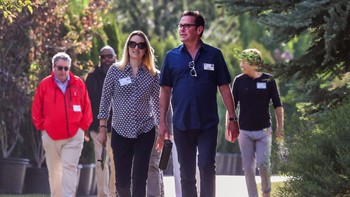 James Murdoch, putra dari konglomerat media Rupert Murdoch, dan sang istri Kathryn Murdoch. Foto: Getty Images