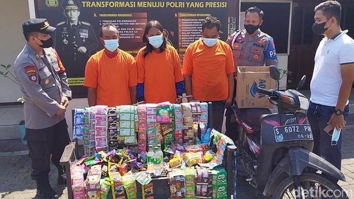 Tiga pembobol warkop di Gresik dengan barang bukti