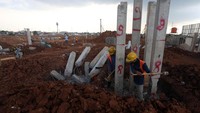 Proyek tersebut juga merupakan bagian dari strategi dalam mendorong pertumbuhan ekonomi wilayah Jakarta Timur, yang diharapkan dapat menstimulus ekonomi nasional.