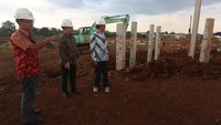 Dengan dimulainya proyek tersebut akan menggerakkan sektor-sektor lain seperti konstruksi, bangunan, hingga penyerapan tenaga kerja.