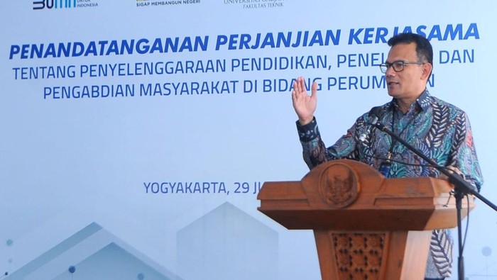 Asyik, Kini Ada Klinik Konsultasi Rumah Bank BTN, Kementerian PUPR, dan FT UGM berkolaborasi mendukung inisiasi Klinik Rumah Swadaya (KRS) di kawasan perguruan tinggi UGM. Seperti apa?