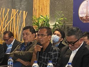 Ayah Brigadir J Sebut Keluarga Tidak Diperbolehkan Menyaksikan Autopsi