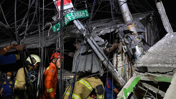 Bangunan Roboh di Johar Baru Jakpus, 1 Orang Tewas