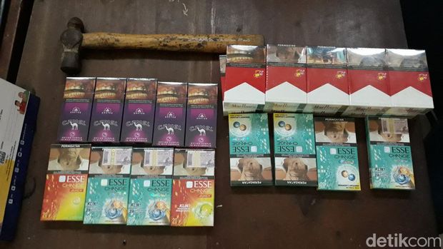 Barang bukti rokok hasil curian pelaku, Dlingo, Bantul, Jumat (29/7/2022).