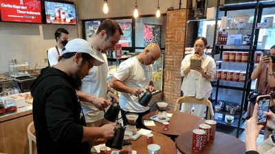 Bisnis Coffee Shop Makin Diganderungi