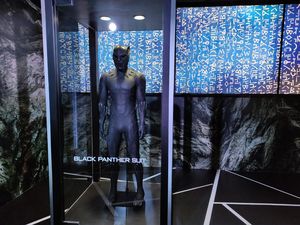 Melihat Aksara Wakanda di Pameran Marvel Studios, Bisa Bacanya?