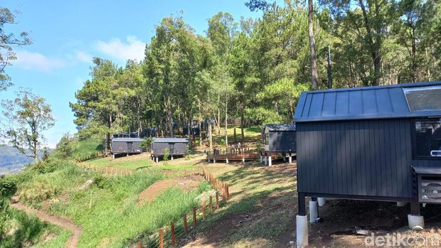 Bobocabin glamping di Coban Rondo Kota Batu