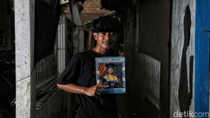Citayam βHaradukuhβ Merengkuh Ibu Kota Nama Citayam, Depok tengah menjadi sorotan karena aktivitas anak-anak mudanya yang berani tampil beda merengkuh kawasan Dukuh Atas, Jakarta. Kini kawasan itu dikenal dengan βHaradukuhβ.