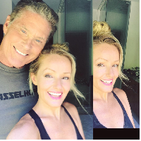 Pada 2015, David Hasselhoff pernah ditanya soal perbedaan usianya yang jauh dengan Hayley Roberts. Dia mengakui perbedaan usia itu sempat salah satu jadi alasan mereka tak kunjung menikah setelah pacaran bertahun-tahun. Foto: Instagram