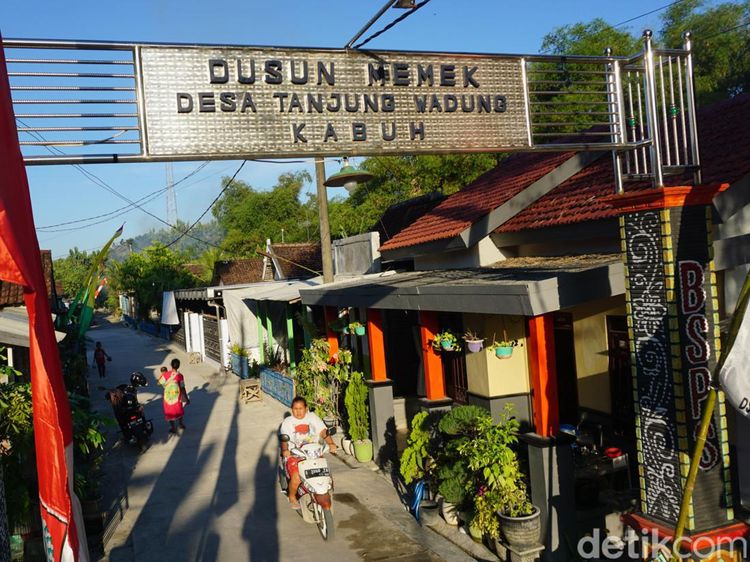 Potret Dusun Memek yang Sering Jadi Spot Selfie