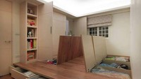 Lantai ternyata bisa dijadikan lemari penyimpanan. Foto: Dok. Brightside